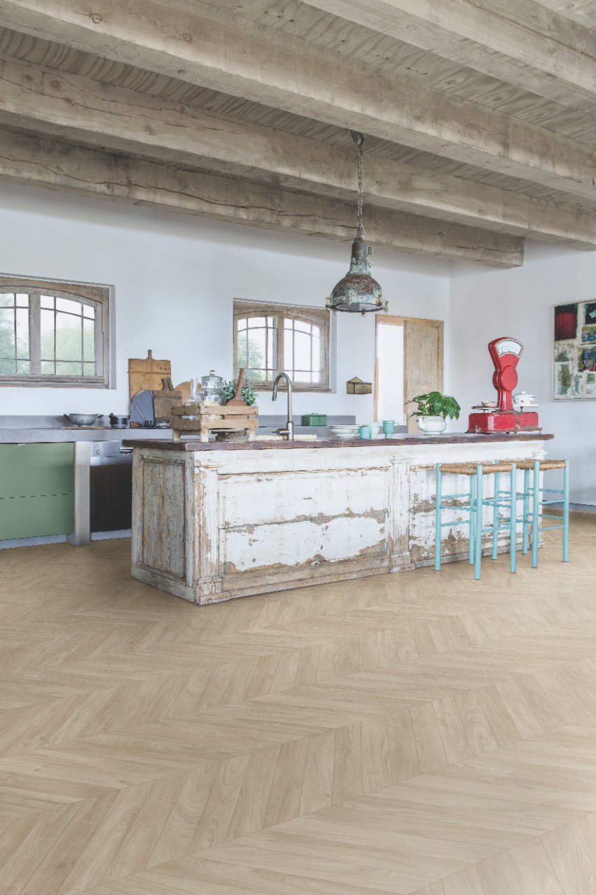 Ламинат Quick Step Castle Дуб Пепельный CA 4159 1200×396×8 фото в интерьере